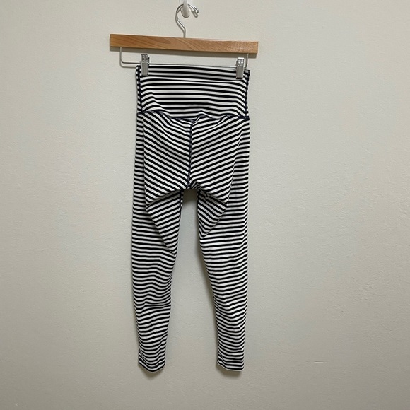 DYI 7/8 Length Stripe Workout Leggings Size XS - Picture 4 of 5